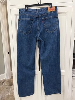 Levi’s Mens 550 Relaxed Fit Denim Jeans Mens Size 36x34. 100% Cotton Blue